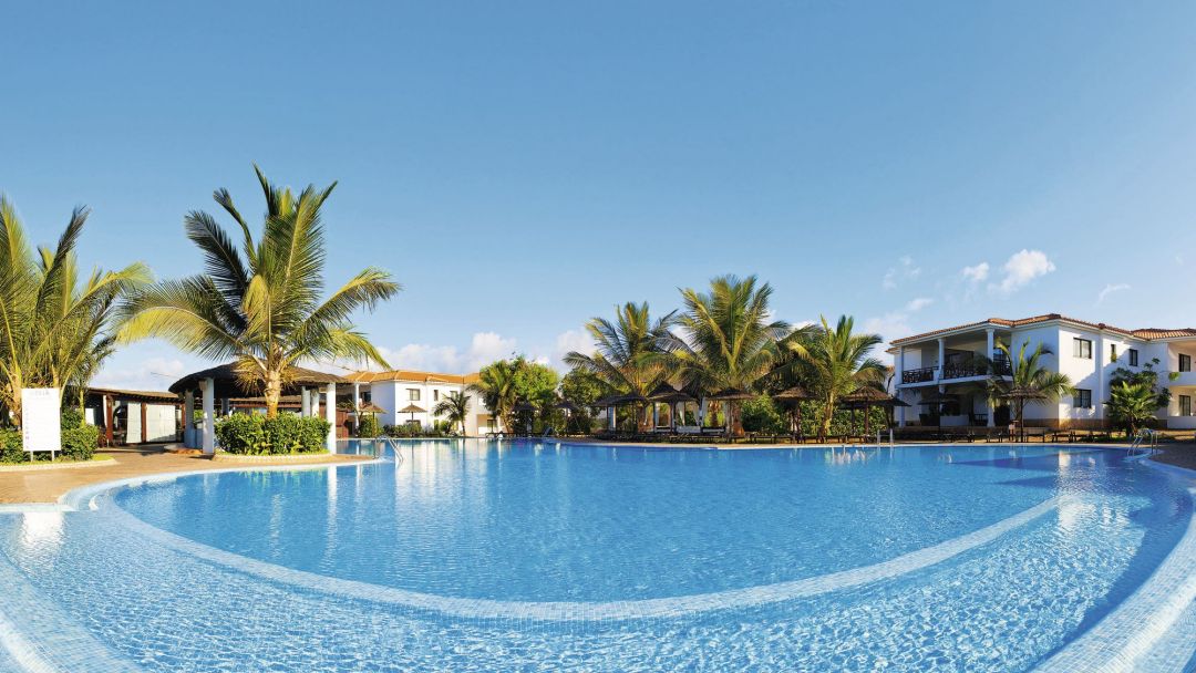 Melia Tortuga Beach Resort & Spa